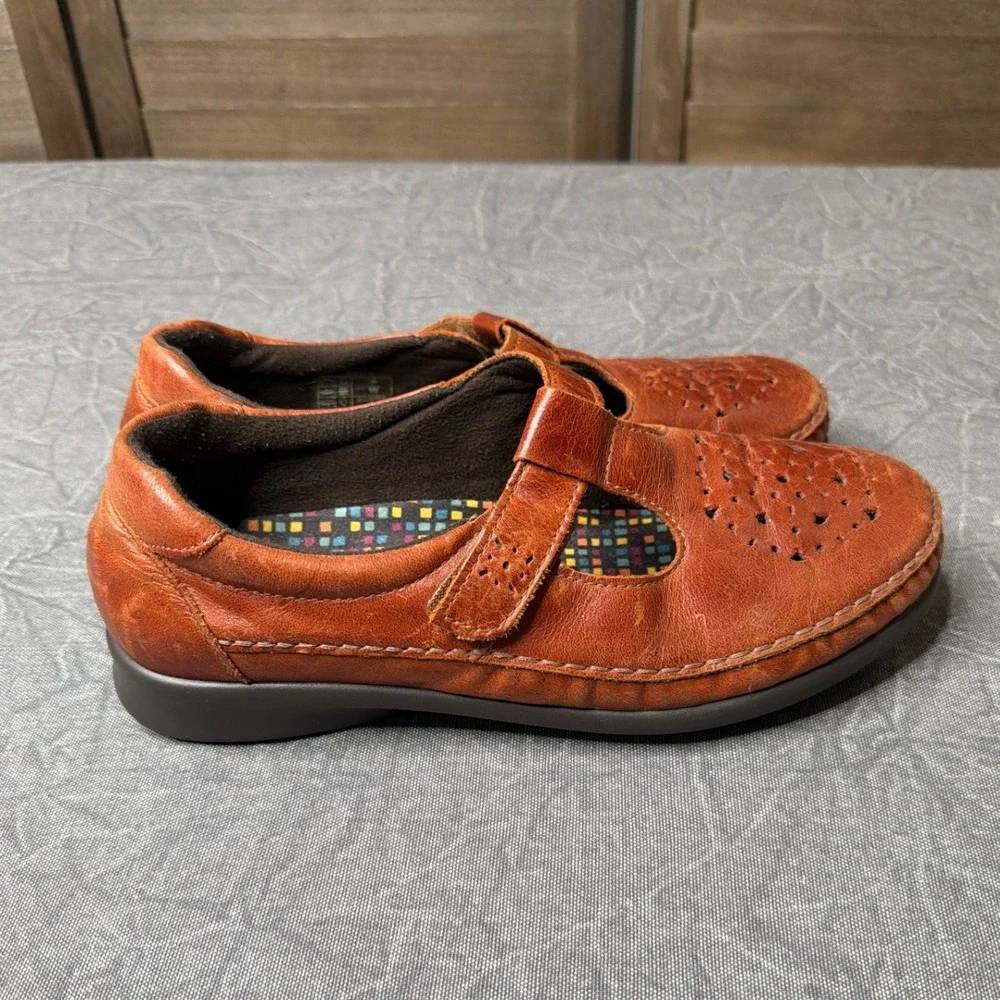 SAS Mary Jane Flats Womens 9W Roamer Brown Leather Perforated T-Strap Comfort